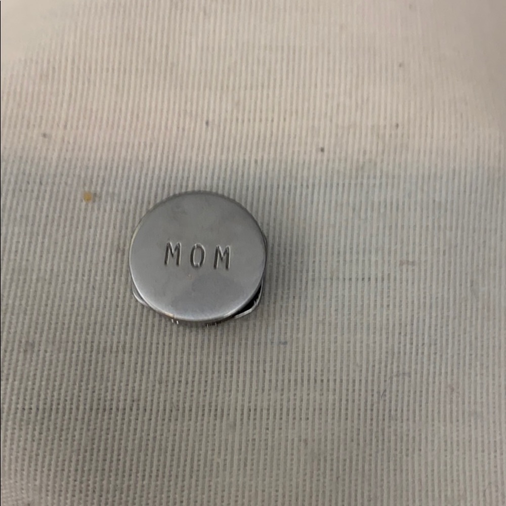 Keep Collective MOM disc charm